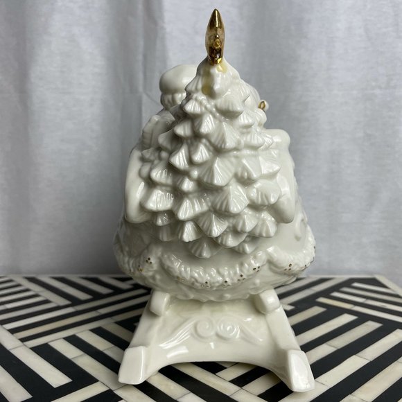 Vintage music box sculpted in a sleigh with caroling family - Picture 7 of 16